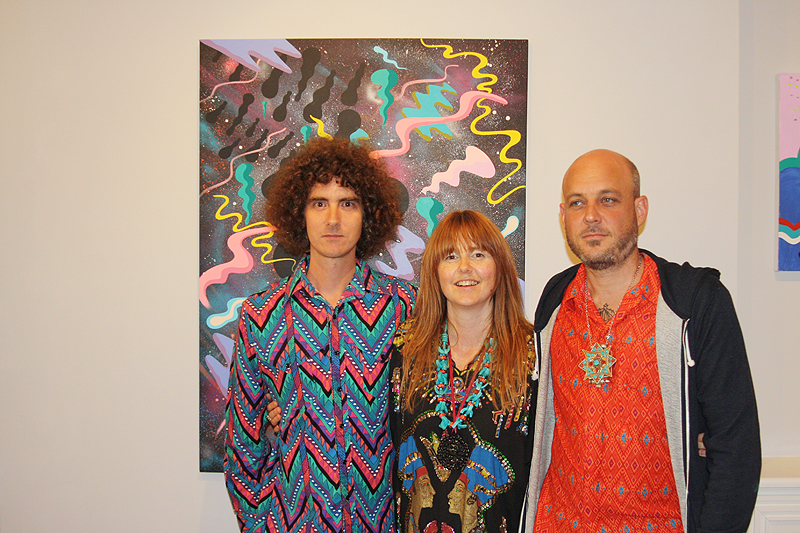 Pinky, Artist Residence Hotel